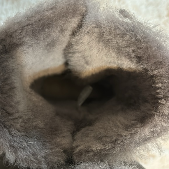 UGG Women’s Bailey Button II Boot - Picture 12 of 17